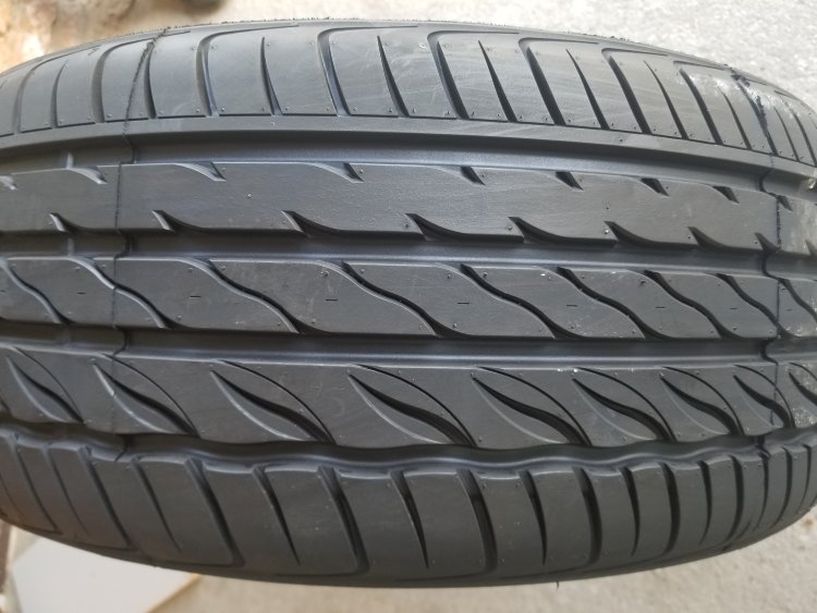 Farroad 225/55/17, FRD26, 101w, 