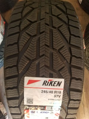 Riken 245/40/18